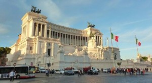 Venice square - Rome car tours