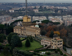 кулата на радио ватикана в градините на ватикана - Екскурзии в Италия