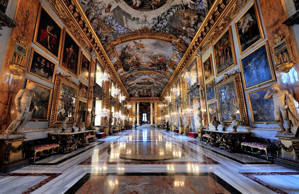 Galerie des Colonnes - Excursion à Rome 