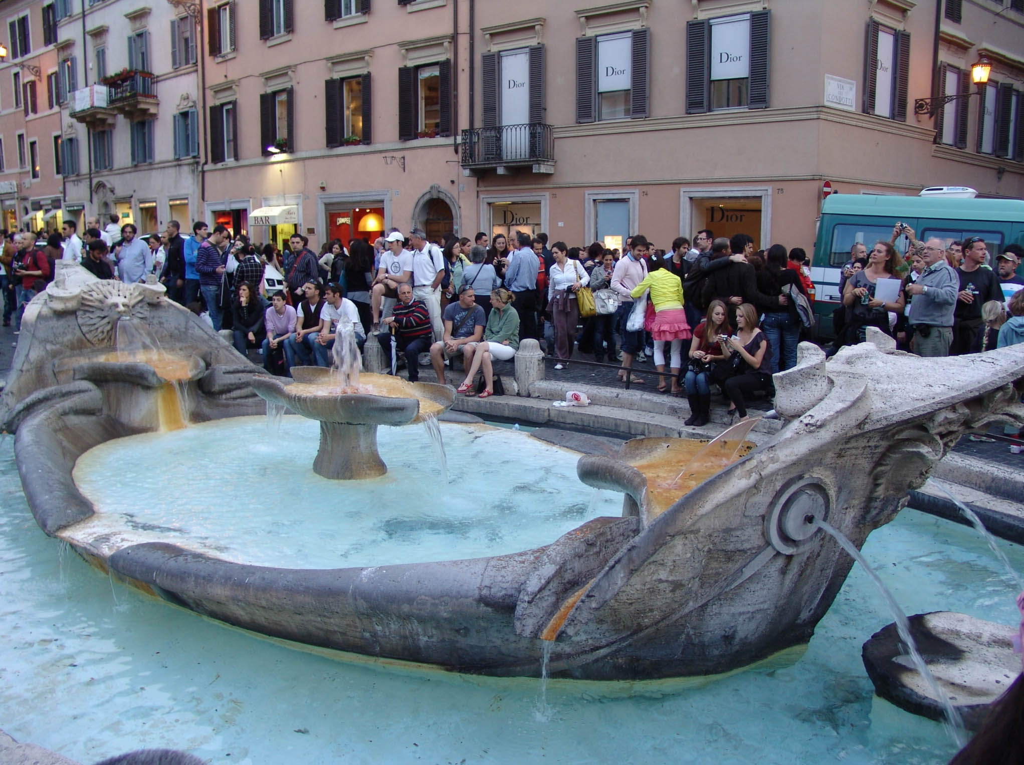 Fontana la Barcaccia di Bernini